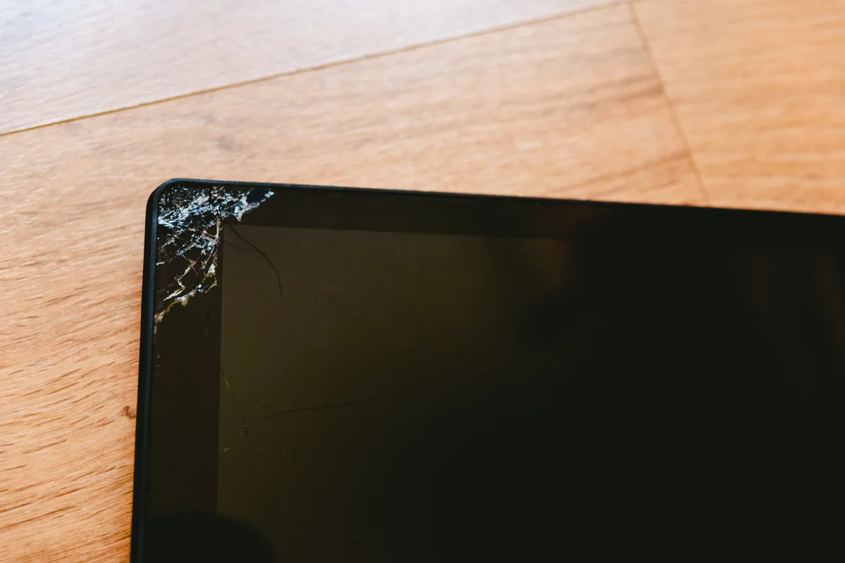 How We Restored an HP Pavilion x360 with a Faulty Touchscreen After a Drop