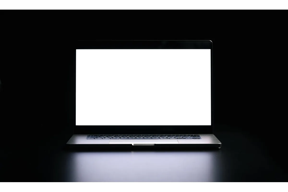 Apple Mac repair / Laptop Screen Replacement – Hammersmith W6 - PC Macgicians